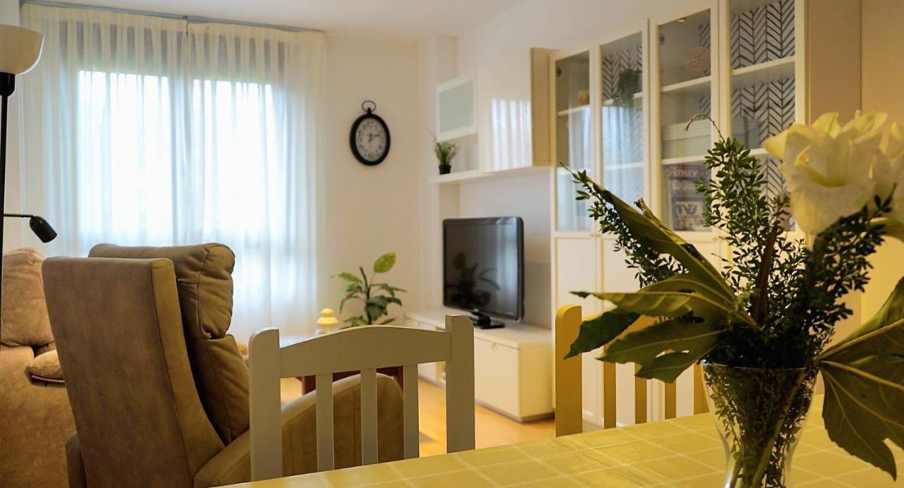 Apartamento Estelas De Cantabria Corrales De Buelna Bagian luar foto