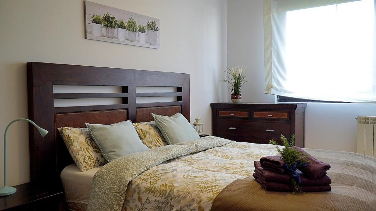 Apartamento Estelas De Cantabria Corrales De Buelna Bagian luar foto